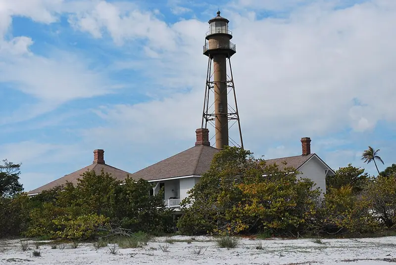 Sanibel Island Lighthouse above the beach